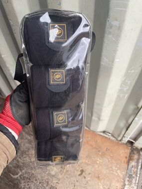 Banana Republic Black Travel Organizer with Gold Accent Logos